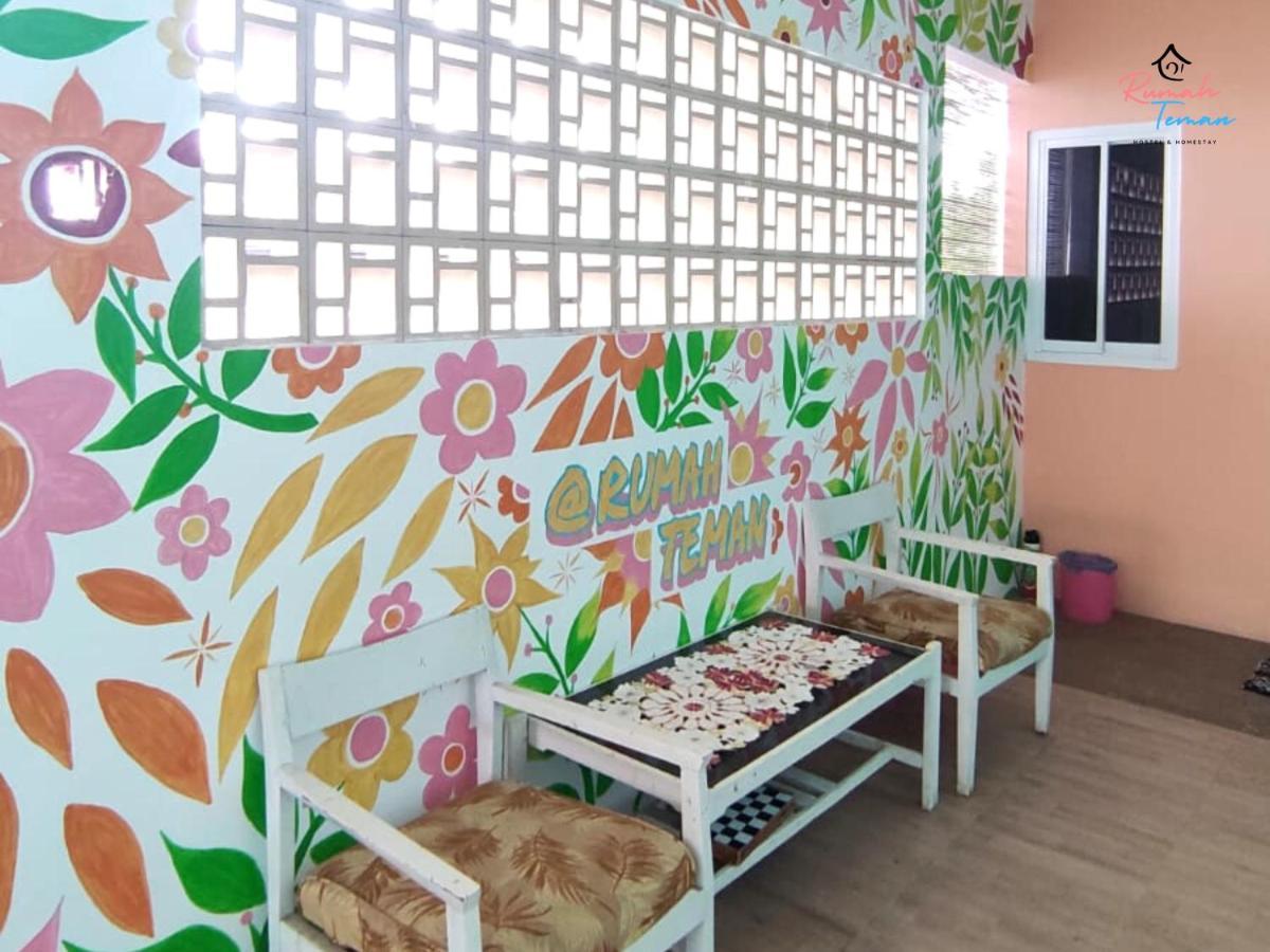 Rumah Teman Hostel Semarang Extérieur photo
